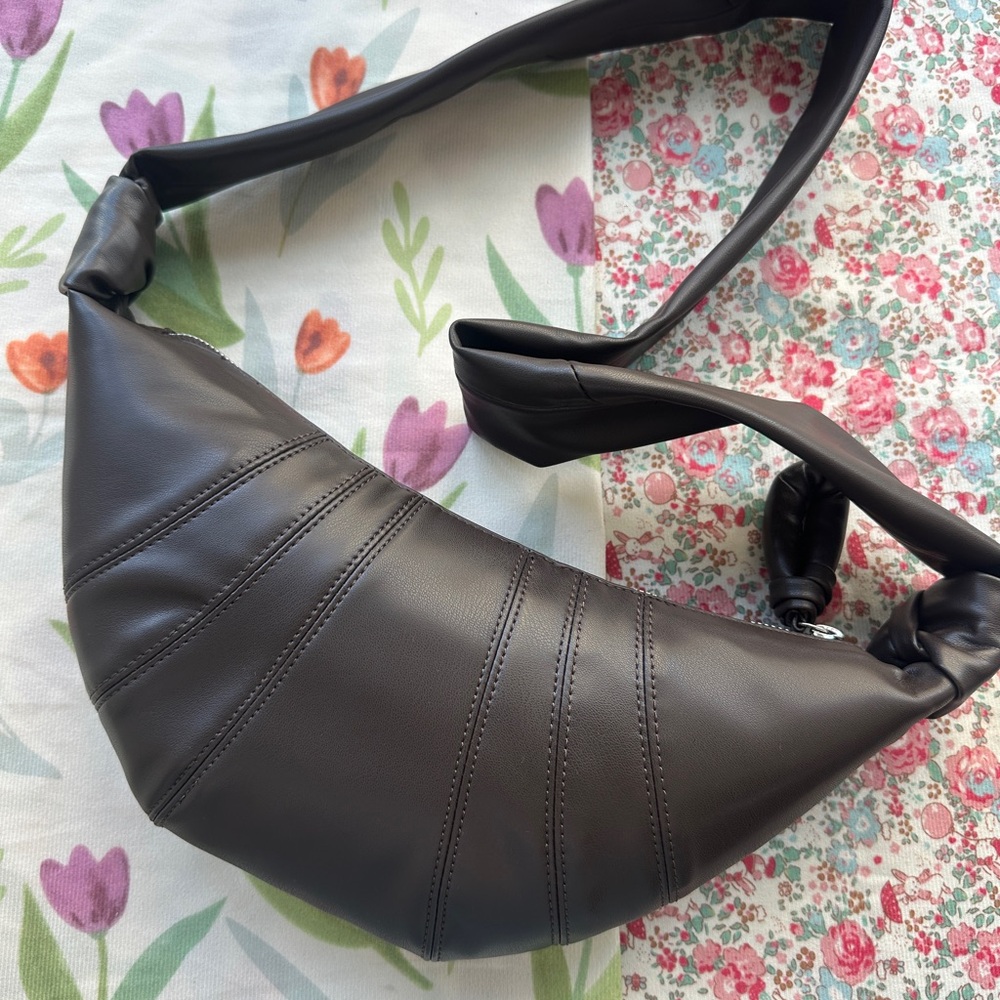 Lemaire Stylish Black Crescent Shoulder Bag